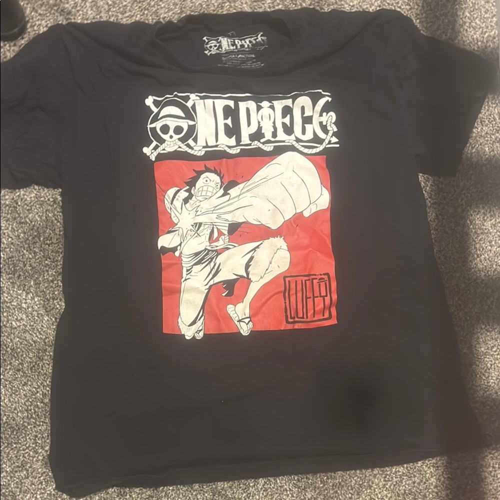One Piece Graphic T-Shirt
